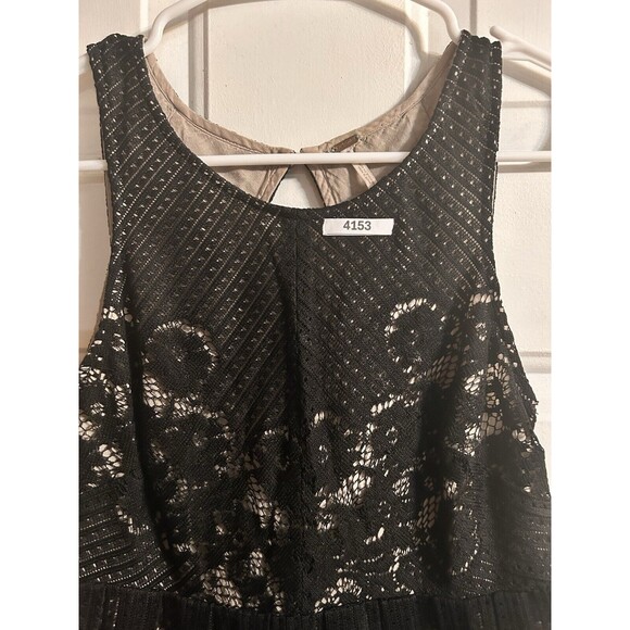 Free People Fit & Flare Black Lace Dress Cut Out Back Lined Sleeveless Size 0 - Picture 10 of 13